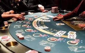 mpo1221 slot live roulette game streaming on mobile with payment buttons visible